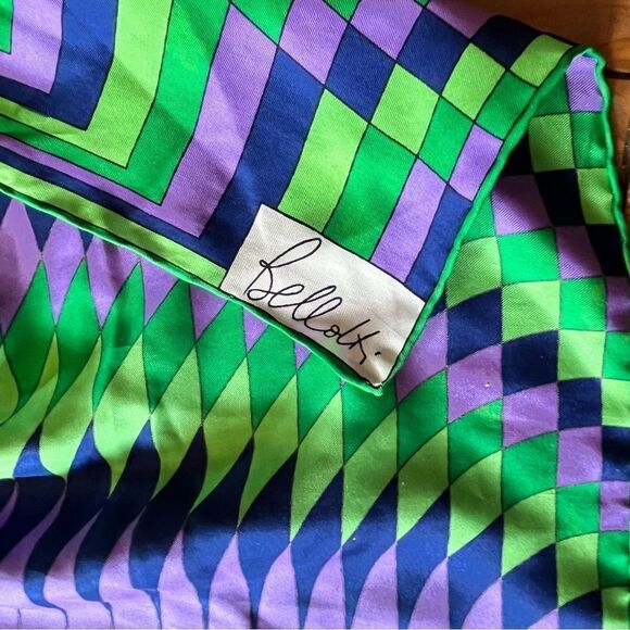 VINTAGE BELLOTTI DESIGNER SCARF 34"x34" - Picture 2 of 5